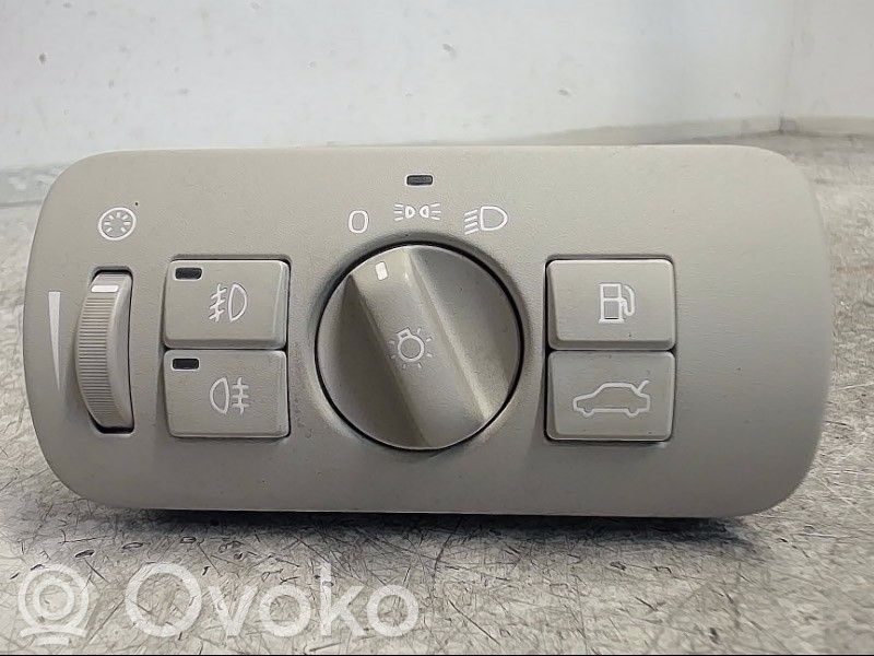 Light switch   30739422,30739422