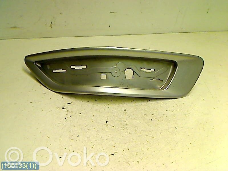 Volvo XC70 Apdailinė galinio bamperio juosta 
