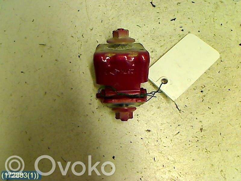 Renault Clio II Tailgate/trunk/boot hinge 