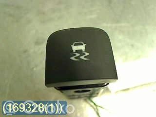 Pretslīdes (ASR) slēdzis   12770484