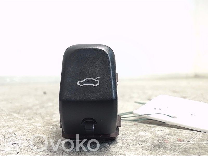 Tailgate/boot open switch button   8K0959831A,8K0959831