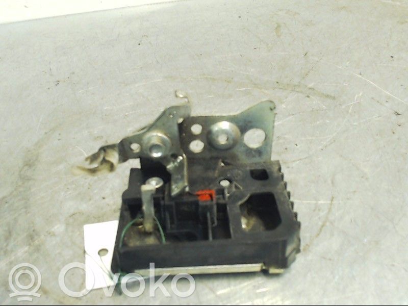 Zamek drzwi przednich   9137A4