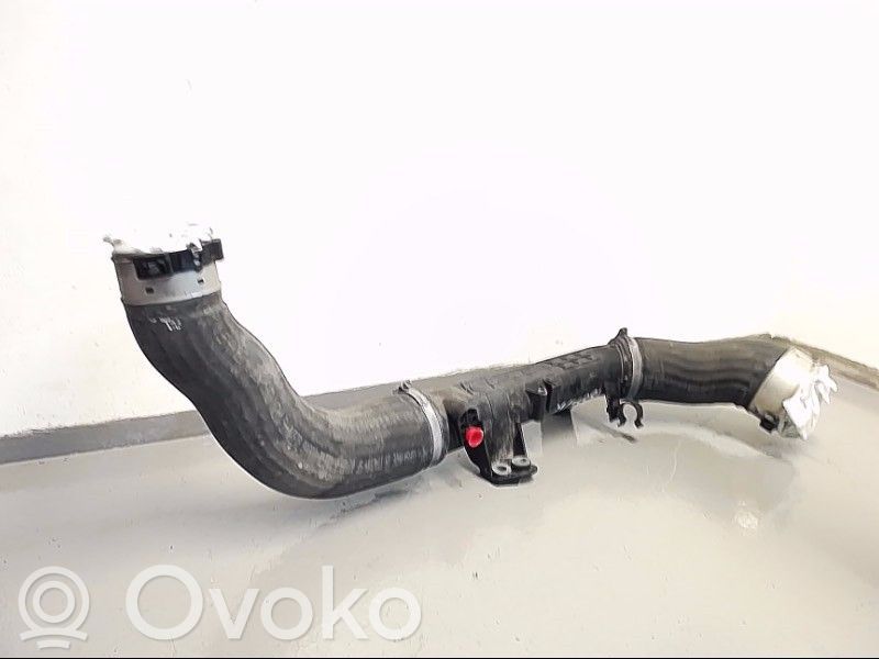 Volvo V70 Tubo flessibile intercooler 