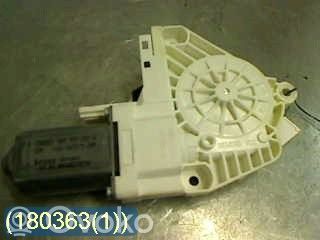 Silnik regulatora szyby drzwi przednich   8T0959802B,965575200BROSE,8K0959802A