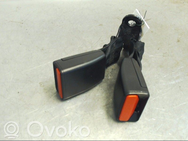 Peugeot 208 I Hebilla del cinturón delantero 