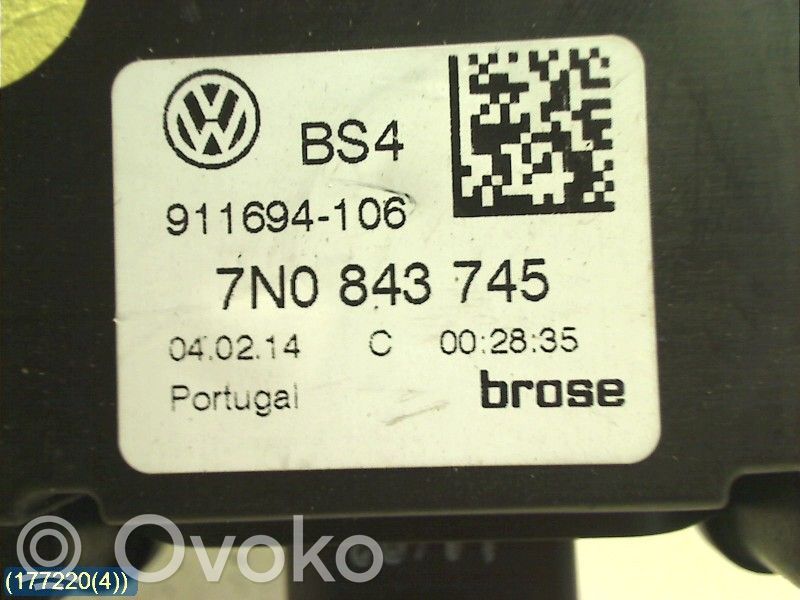 Volkswagen Sharan Siłownik zamka drzwi bocznych / przesuwnych 
