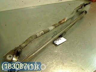 Volvo XC70 Front wiper linkage 