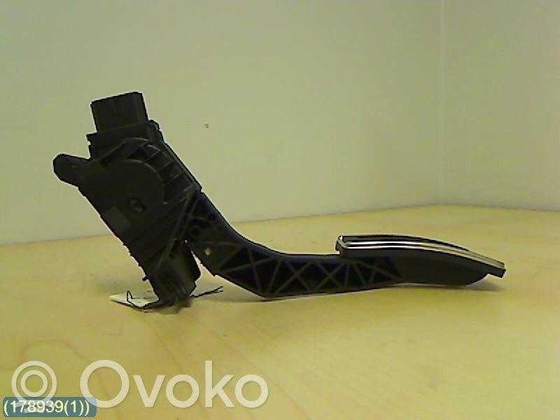 Pedał gazu / przyspieszenia   5Q2723503D,6PV01062105HELLA
