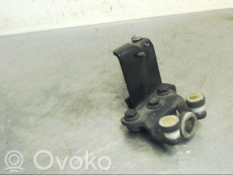 Ford Transit Custom Sliding door upper roller guide/hinge 