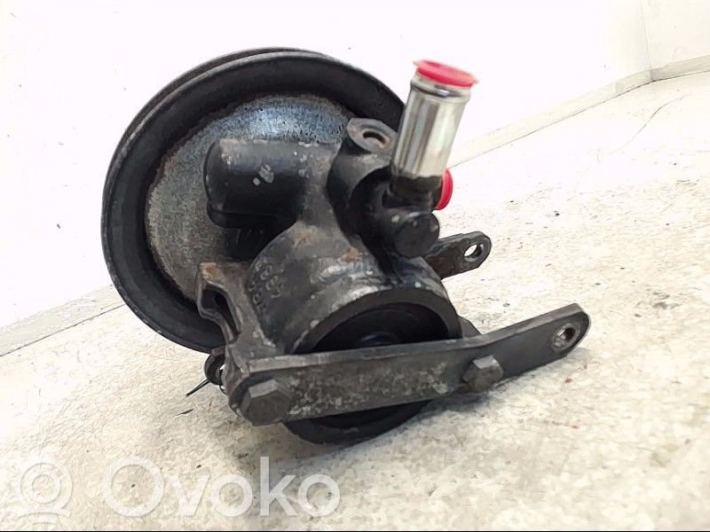 Volvo 740 Ohjaustehostimen pumppu 