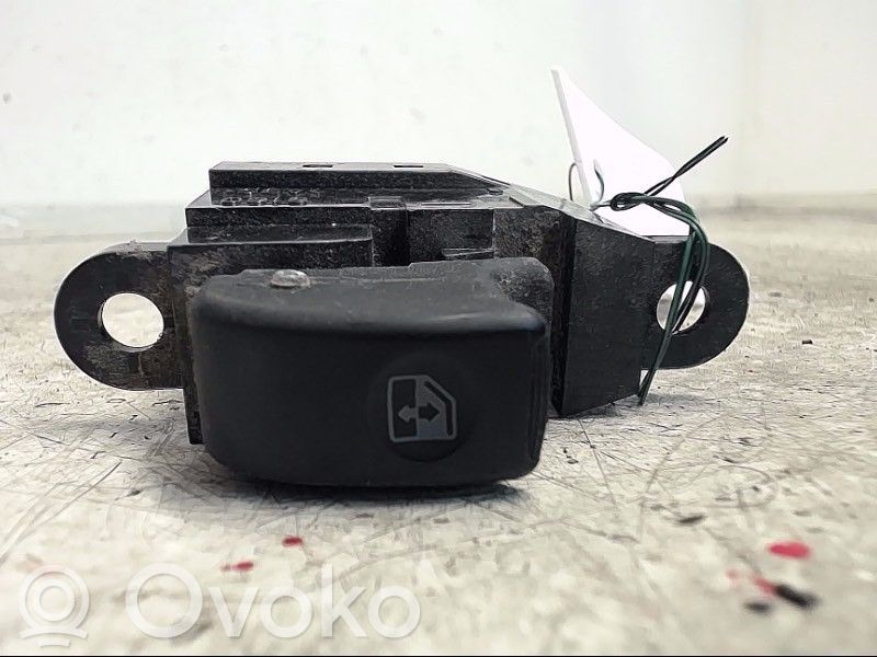 Hyundai H-1, Starex, Satellite Przyciski szyb