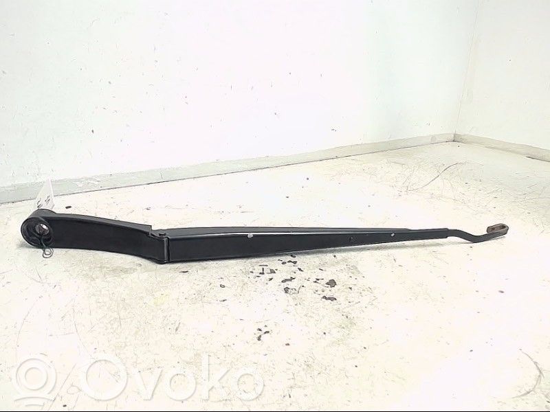 KIA Ceed Front wiper blade arm 
