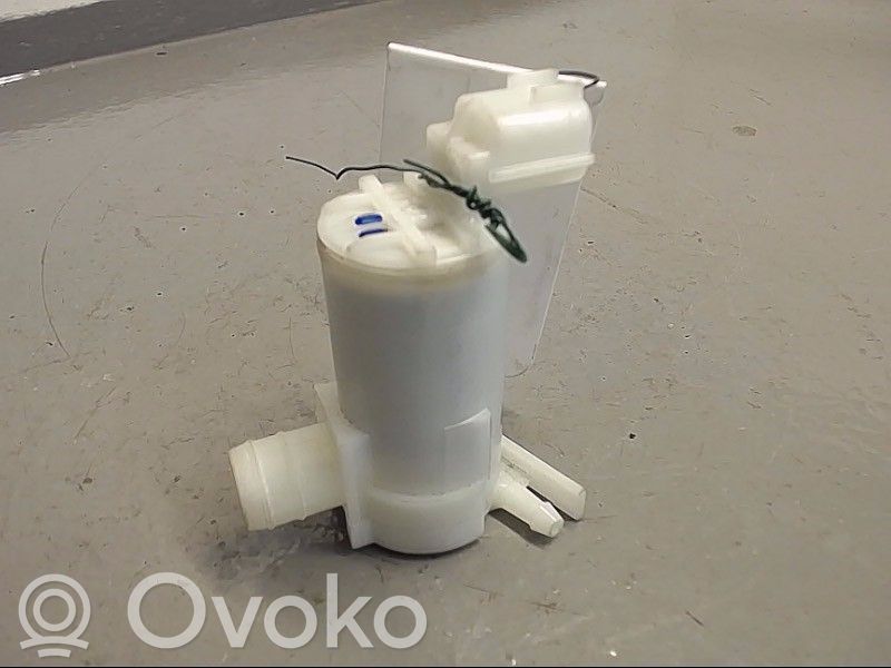 Nissan NV200 Windscreen/windshield washer pump 