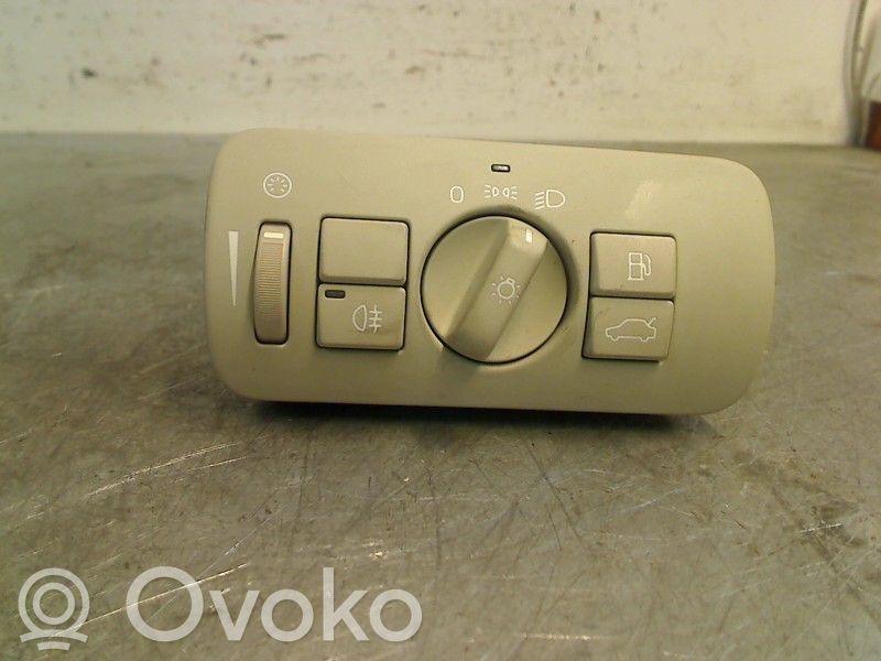 Light switch   31443847,30739436