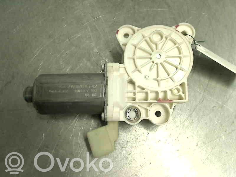 Silniczek podnoszenia szyby drzwi tylnych   A2198200642,0130821432BOSCH,A2198200642