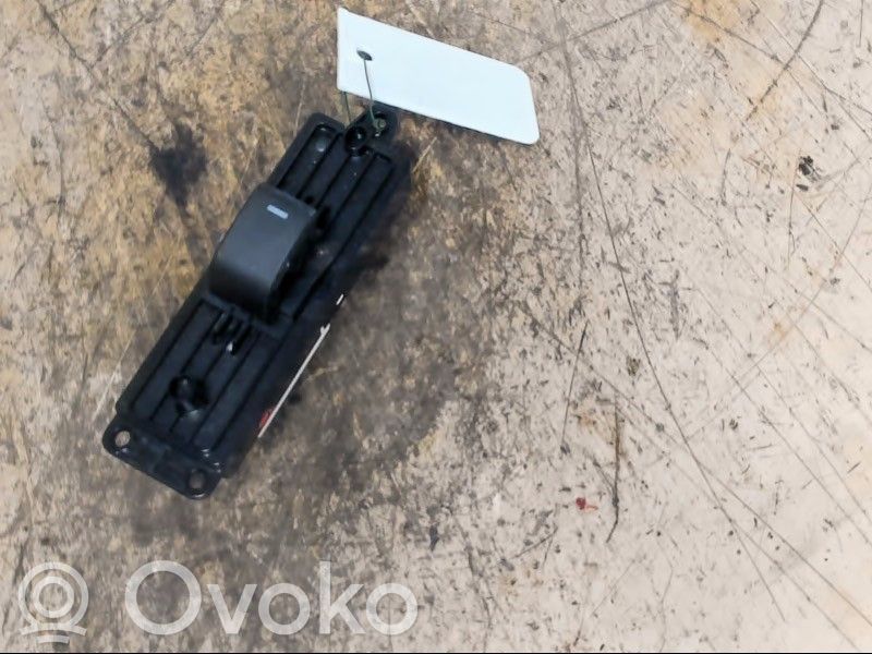 Comutator comandă geamuri electrice   GDK466380A,GDK466380A