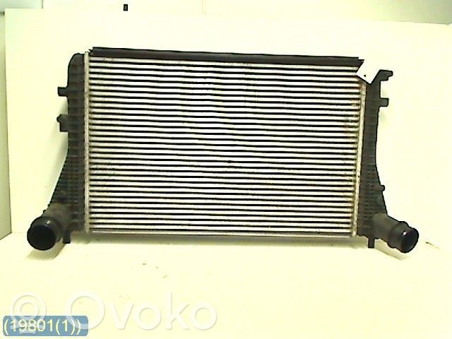 Volkswagen Golf VI Chłodnica powietrza doładowującego / Intercooler 