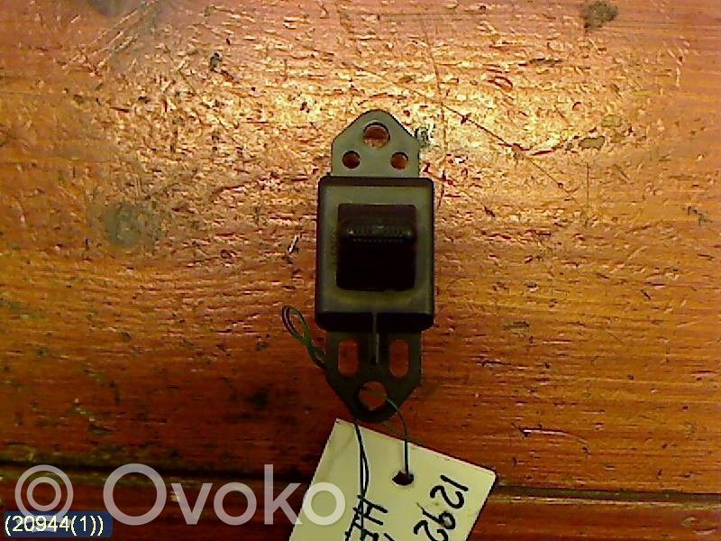 Central locking switch button   04685727AB,30505L