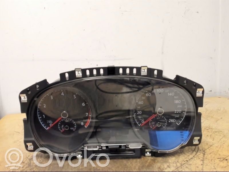 Volkswagen Golf VII Licznik / Prędkościomierz 