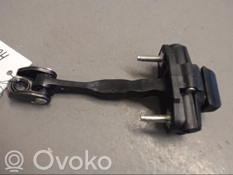 Ford Focus Etuoven pidätin 