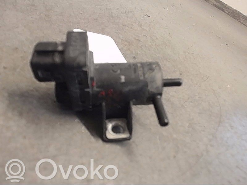 Nissan NV400 Zawór podciśnieniowy 