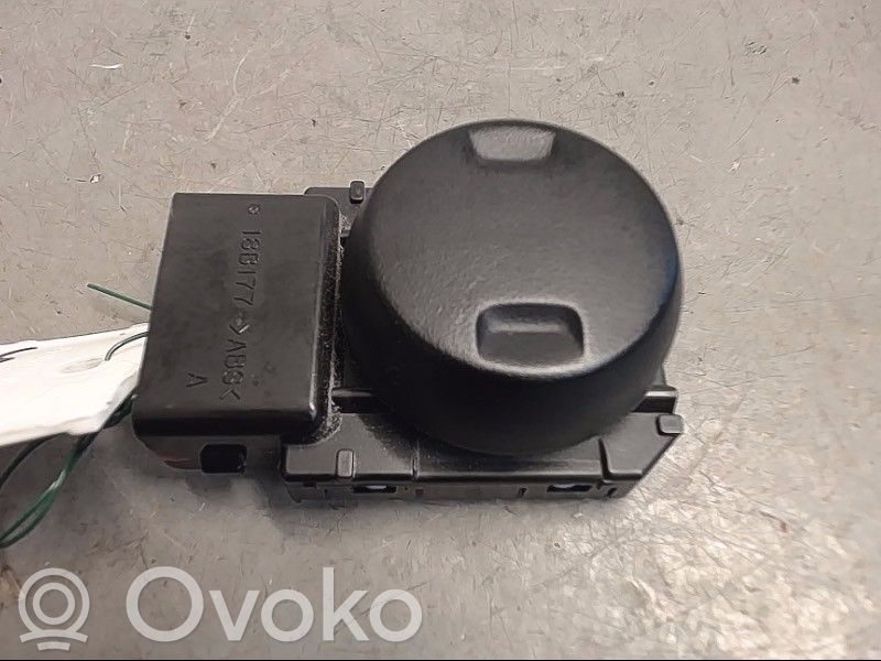 Commutateur de commande de siège   8492060090C0