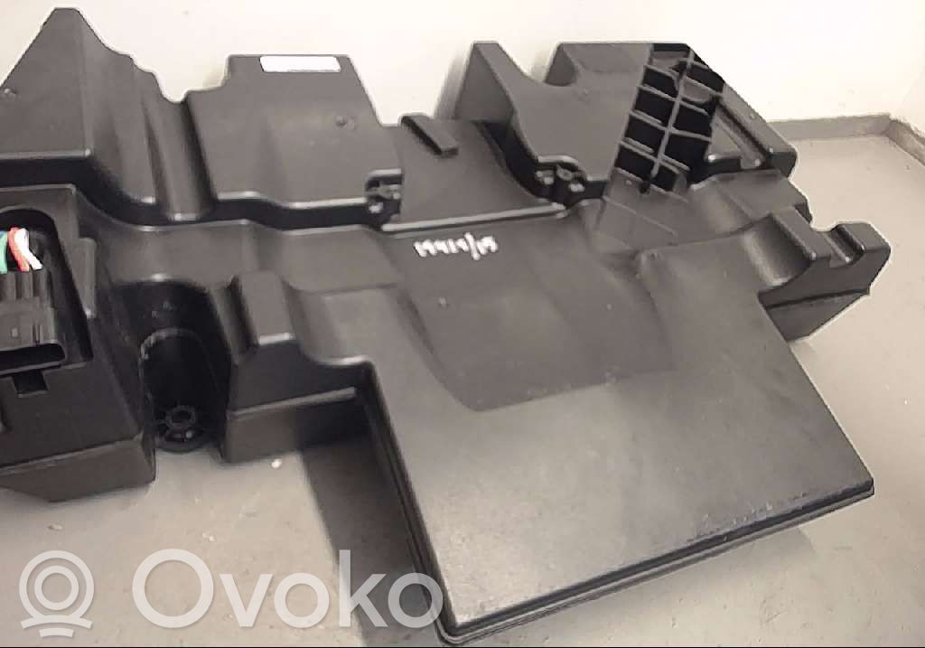 Land Rover Range Rover Sport L494 Žemo dažnio garsiakalbis 