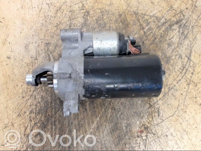 Audi A4 S4 B8 8K Starteris 