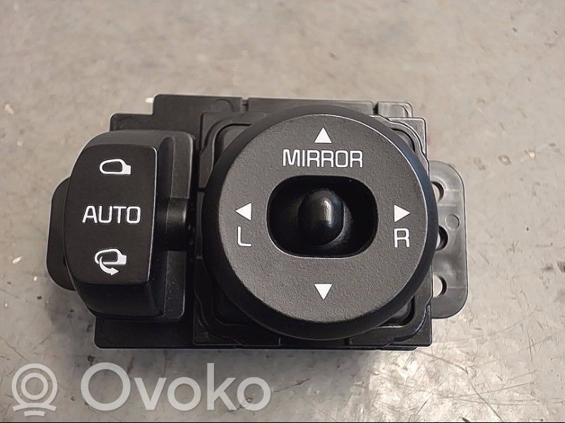 KIA Ceed Wing mirror switch 