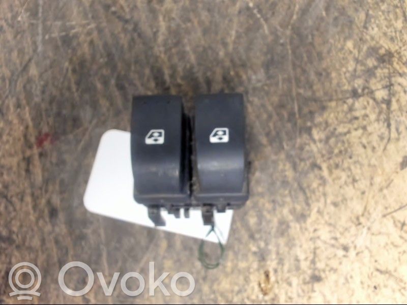 Renault Clio II Interruptor del elevalunas eléctrico 
