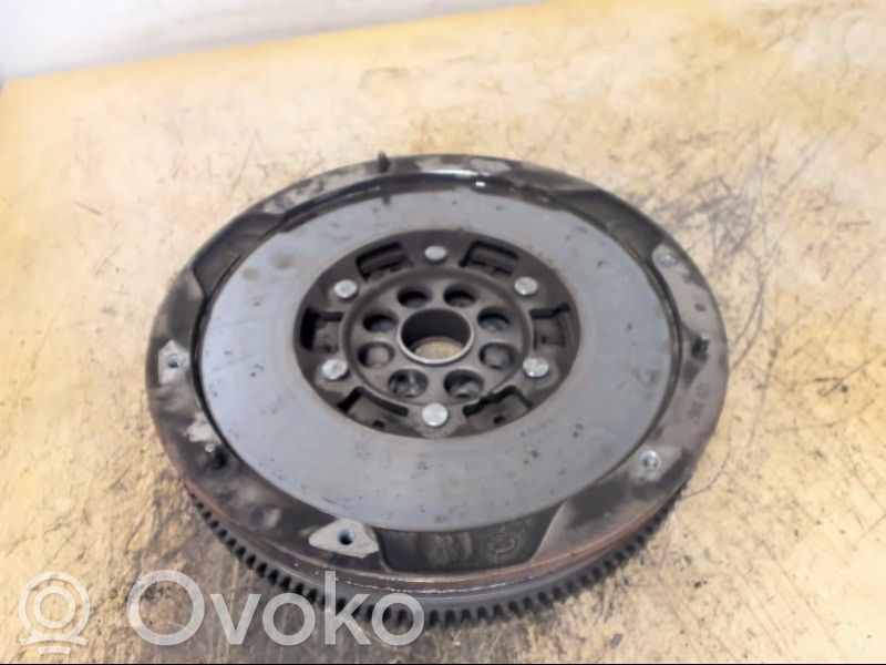 Volant moteur   1208067