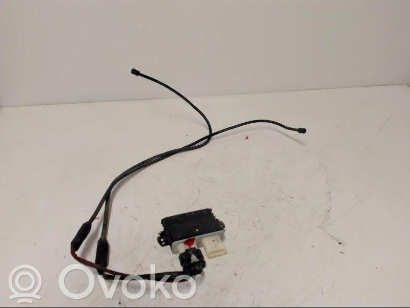 Unité de commande / module de hayon   32813600,9809260680