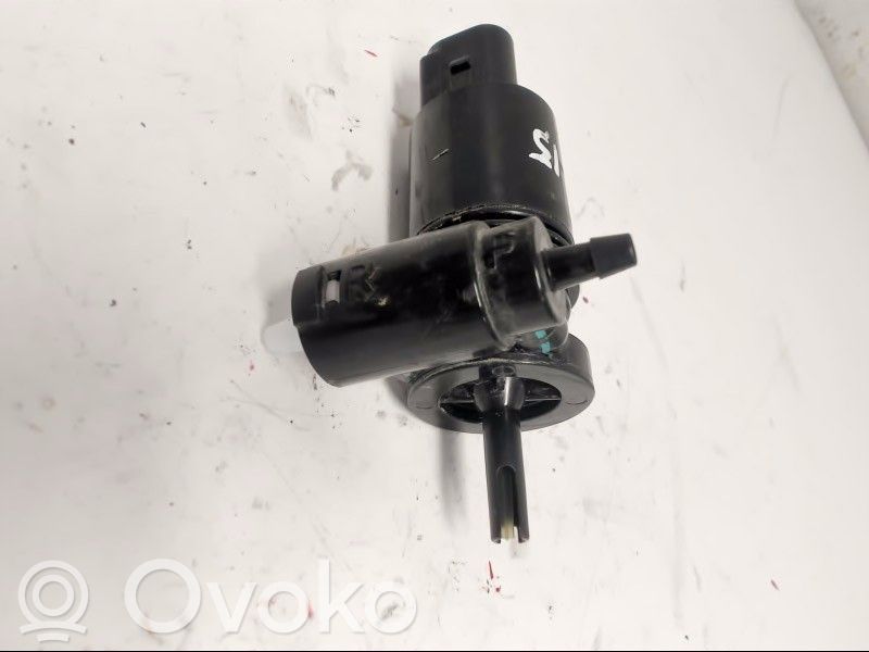 Fiat Freemont Windscreen/windshield washer pump 