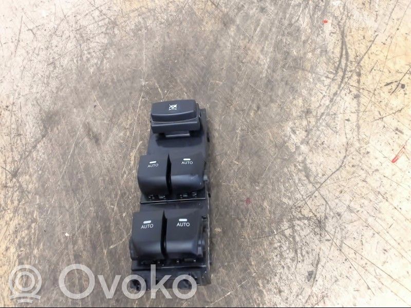 Hyundai i30 Electric window control switch 