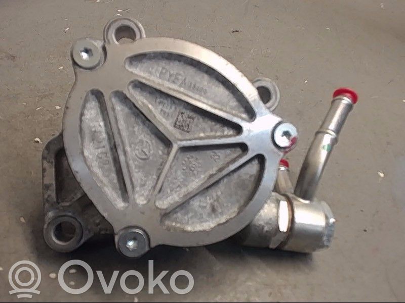 Mazda CX-5 II Vacuum pump 