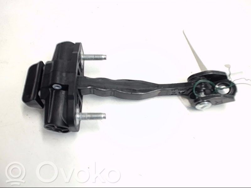 Ford Focus Etuoven pidätin 