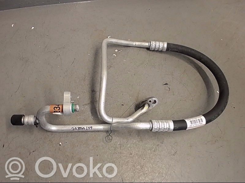 Ilmastointilaitteen putki (A/C)   97762J7500,2211183AP,97762J7500