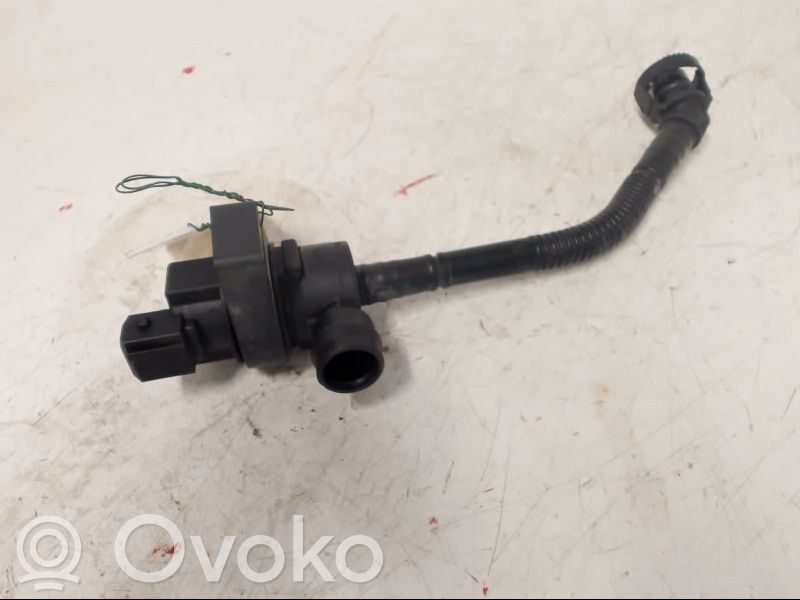 BMW 3 E90 E91 Active carbon filter fuel vapour canister 