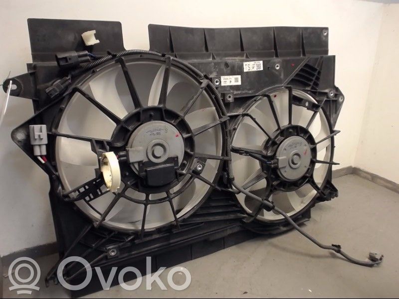 Toyota Avensis T270 Ventilator electric răcire radiator 