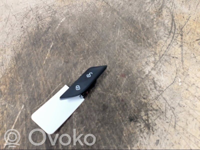 BMW 5 G30 G31 G38 Interruttore a pulsante della chiusura centralizzata 
