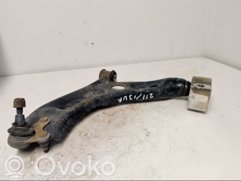 Querlenker Achsschenkel vorne   5N0407151,5N0407151