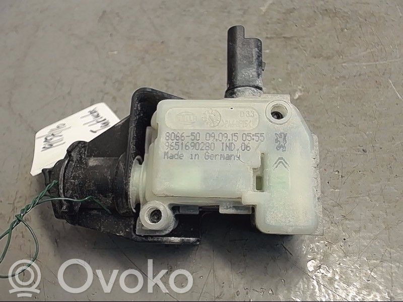 Peugeot 508 Fuel tank cap lock 