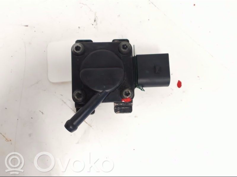 Abgastemperatursensor   001110G04,13627789219