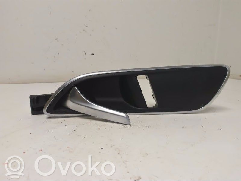 Mercedes-Benz A W176 Klamka wewnętrzna drzwi przednich 