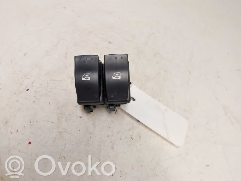 Opel Movano B Electric window control switch 