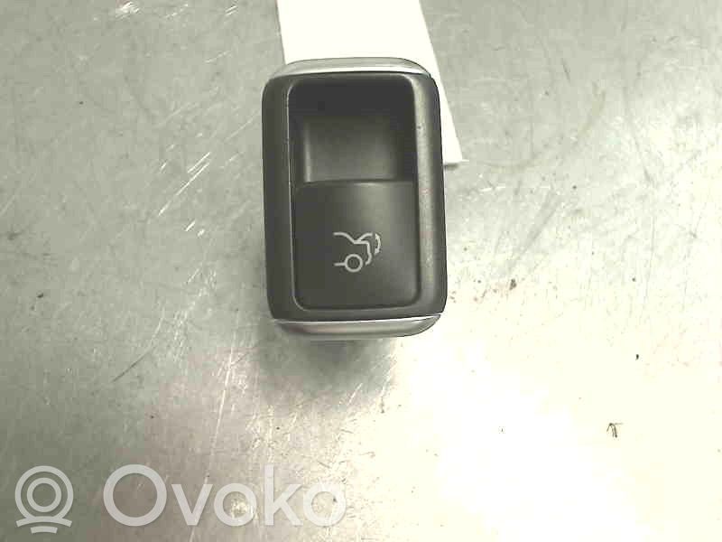 Tailgate/boot open switch button   A2129059300,10075083LK,A2129059300