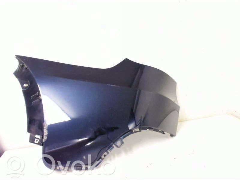 BMW X5 E70 Aizmugurē bampera stūra daļa 