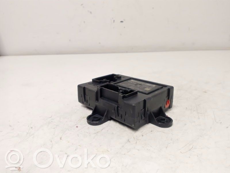 Volvo XC60 Sterownik / Moduł drzwi 