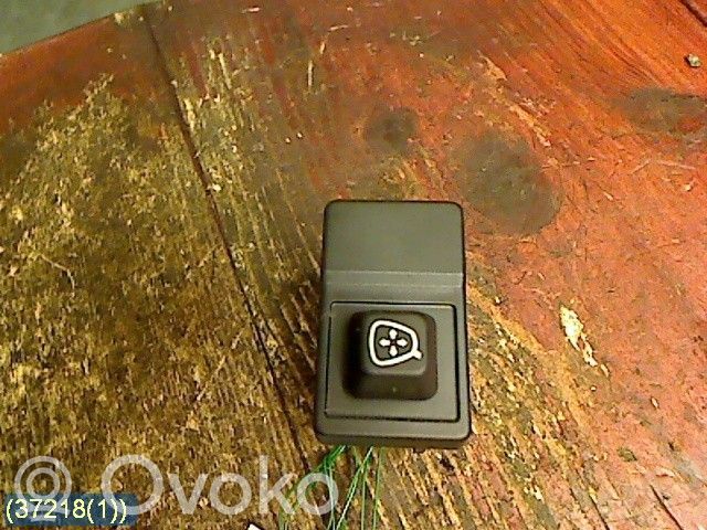 Citroen Berlingo Wing mirror switch 