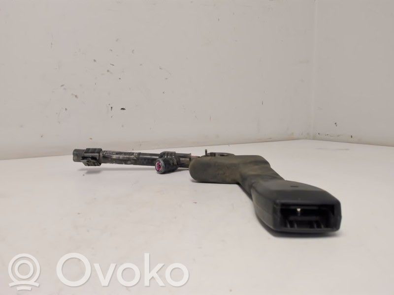 Volvo V50 Gurtschloss vorne 